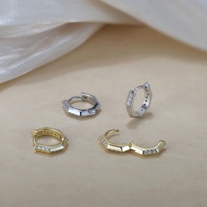 925 Sterling Silver Geometric Zirconia Hoop Earring 60200226
