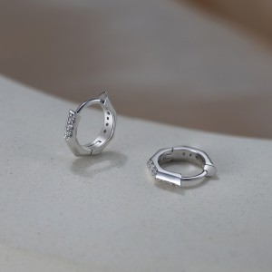 925 Sterling Silver Geometric Zirconia Hoop Earring 60200226