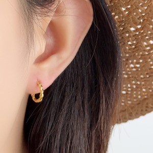 925 Sterling Silver Twisted Hoop Earring 60200237