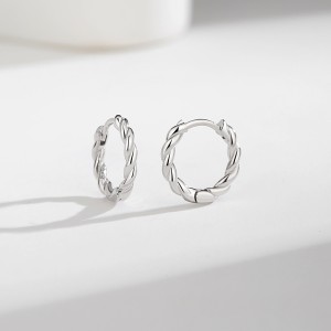 925 Sterling Silver Twisted Hoop Earring 60200237