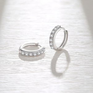 925 Sterling Silver 15mm Zirconia Hoop Earring 60200244