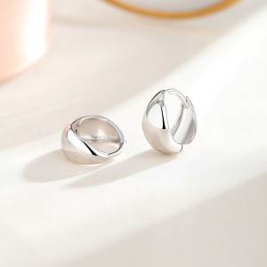 925 Sterling Silver C-shaped Hoop Earring 60200251