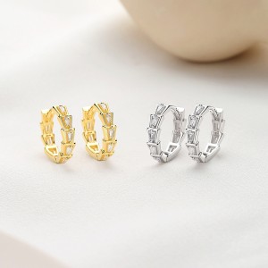 925 Sterling Silver Trapezoid Zirconia Hoop Earring 60200256