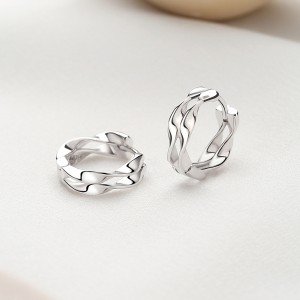 925 Sterling Silver Double Mobius Hoop Earring 60200262