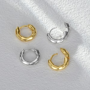 925 Sterling Silver Möbius Twist Hoop Earring 60200276 925 Sterling Silver Möbius Twist Hoop Earring 60200276