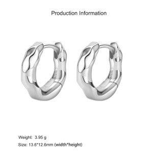 925 Sterling Silver Möbius Twist Hoop Earring 60200276 925 Sterling Silver Möbius Twist Hoop Earring 60200276