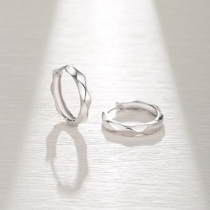 925 Sterling Silver Geometric Hoop Earring 60200279 925 Sterling Silver Geometric Hoop Earring 60200279