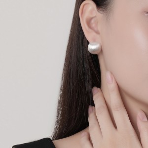 925 Sterling Silver Vintage Brushed Round Hoop Earring 60200282