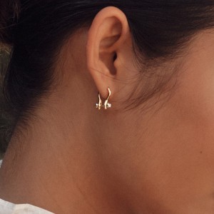 925 Sterling Silver Two-Tone Horseshoe Huggie Hoop Earring 60200291