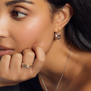 925 Sterling Silver Geometric Two-Tone Huggie Hoop Earring 60200293 925 Sterling Silver Geometric Two-Tone Huggie Hoop Earring 60200293