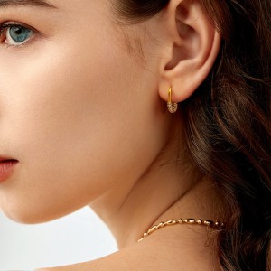 925 Sterling Silver Micro-Pave CZ U-Shaped Huggie Hoop Earring 60200294 925 Sterling Silver Micro-Pave CZ U-Shaped Huggie Hoop Earring 60200294