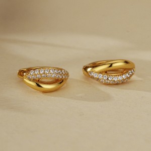 925 Sterling Silver Micro-Pave CZ Small Huggie Hoop Earring 60200301