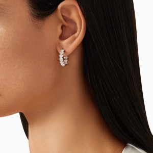 925 Sterling Silver Micro-Pave CZ Heart Huggie Hoop Earring 60200304 925 Sterling Silver Micro-Pave CZ Heart Huggie Hoop Earring 60200304