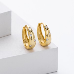 925 Sterling Silver Flush Set Tapered Hoop Earrings 60200312