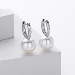 925 Sterling Silver Simple Pearl Drop Hoop Earrings 60200320