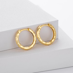 925 Sterling Silver Irregular Hammered Texture Hoop Earrings 60200324 925 Sterling Silver Irregular Hammered Texture Hoop Earrings 60200324