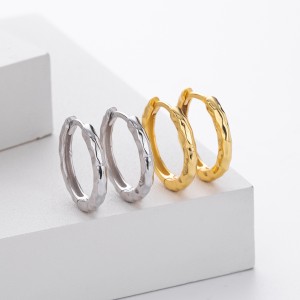 925 Sterling Silver Irregular Hammered Texture Hoop Earrings 60200324 925 Sterling Silver Irregular Hammered Texture Hoop Earrings 60200324