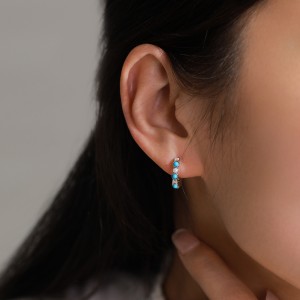 925 Sterling Silver Beaded Micro Pave Zircon Hoop Earring 60200344 925 Sterling Silver Beaded Micro Pave Zircon Hoop Earring 60200344