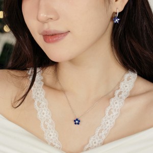 S925 Blooming Zirconia Flower Hoop Earring 60300163