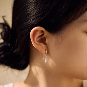 925 Sterling Silver 4mm Triple Zircon Hoop Earring 60300195