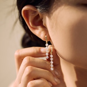 925 Sterling Silver 4mm Long Zircon Hoop Earring 60300196 925 Sterling Silver 4mm Long Zircon Hoop Earring 60300196