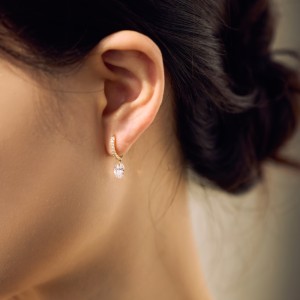 925 Sterling Silver 5*7mm Oval Zircon Hoop Earring 60300198