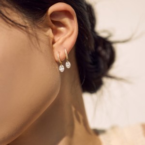 925 Sterling Silver 5*7mm Oval Zircon Hoop Earring 60300198