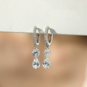 925 Sterling Silver Double Zircon Hoop Earring 60300199 925 Sterling Silver Double Zircon Hoop Earring 60300199