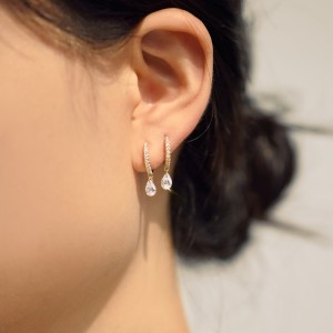 925 Sterling Silver 4*6 Teardrop Hoop Earring 60300200 925 Sterling Silver 4*6 Teardrop Hoop Earring 60300200