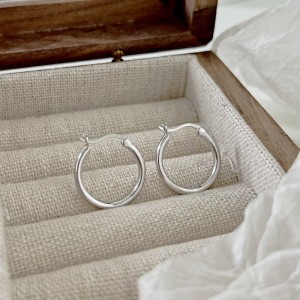 Minimalist Round Frensh Lock Hoop Earring 60400003 Minimalist Round Frensh Lock Hoop Earring 60400003