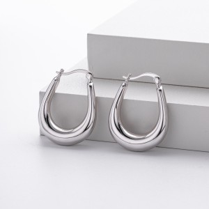 925 Sterling Silver Elongated Oval Huggie Hoop Earrings 60400028 925 Sterling Silver Elongated Oval Huggie Hoop Earrings 60400028