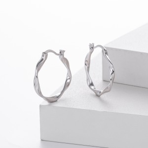 925 Sterling Silver Geometric Twisted Hoop Earrings 60400036 925 Sterling Silver Geometric Twisted Hoop Earrings 60400036