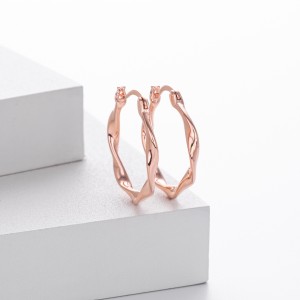 925 Sterling Silver Geometric Twisted Hoop Earrings 60400036 925 Sterling Silver Geometric Twisted Hoop Earrings 60400036