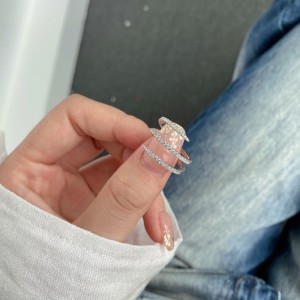 925 Sterling Silver Unique Spiral Zirconia Band Ring 70100113 925 Sterling Silver Unique Spiral Zirconia Band Ring 70100113