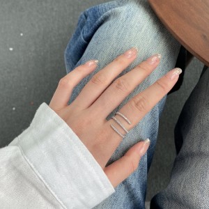 925 Sterling Silver Unique Spiral Zirconia Band Ring 70100113 925 Sterling Silver Unique Spiral Zirconia Band Ring 70100113