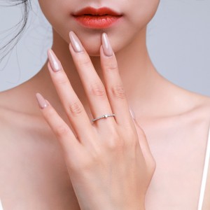 Minimalist Hearts Zirconia Stackable Band Ring 70100165