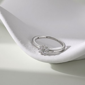 925 Sterling Silver Zirconia Flower Band Ring 70100204