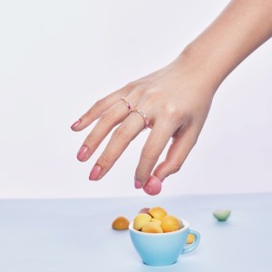 925 Sterling Silver Rectangle Rainbow Zirconia Band Ring 70100220 925 Sterling Silver Rectangle Rainbow Zirconia Band Ring 70100220