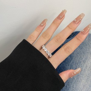 925 Sterling Silver Luxury 4mm Zirconia Band Ring 70100229 925 Sterling Silver Luxury 4mm Zirconia Band Ring 70100229