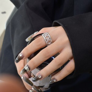 925 Sterling Silver Mariquesa Flower Zirconia Band Ring 70100299 925 Sterling Silver Mariquesa Flower Zirconia Band Ring 70100299