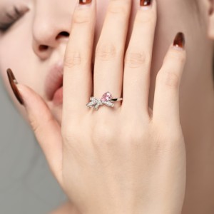 925 Sterling Silver Lovely Bow Zirconia Band Ring 70100301 925 Sterling Silver Lovely Bow Zirconia Band Ring 70100301