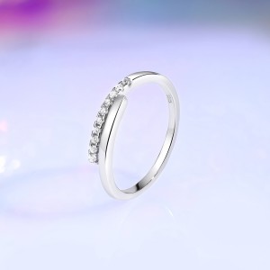 925 Sterling Silver Open Mobius CZ Ring 70100324