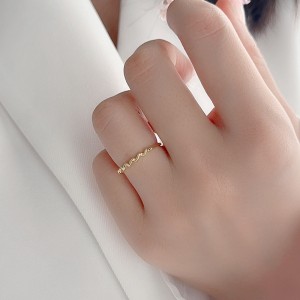 925 Sterling Silver Minimalist Twisted Wave Stacking Ring 70100325