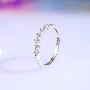 925 Sterling Silver Sparkling CZ Stacking Ring 70100327