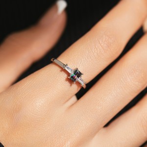 925 Sterling Silver Minimalist Rainbow Crystal CZ Ring 70100366