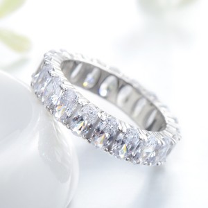 925 Sterling Silver Oval-Cut Full Zirconia Ring 70100389