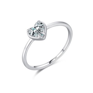 925 Sterling Silver Minimalist Heart Zirconia Ring 70100396