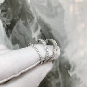 925 Sterling Silver 4mm Triple Row Full Pave Zirconia Ring 70100406