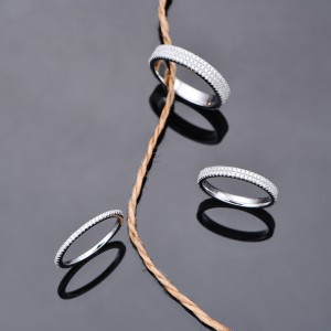 925 Sterling Silver 4mm Triple Row Full Pave Zirconia Ring 70100406