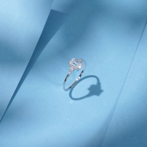 925 Sterling Silver Minimalism Zirconia Band Ring 70100409